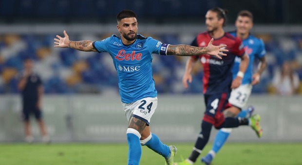 Il Napoli fa 6 su 6 e torna in vetta: al Maradona battuto il Cagliari 2 a 0
