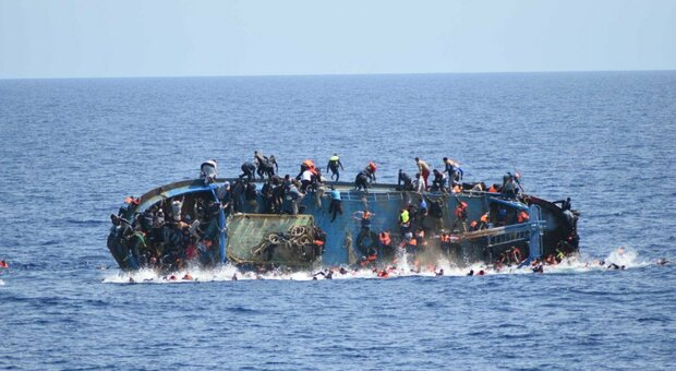 Migranti, si temono 50 morti nel Mar Egeo. «Difficile che ci siano dei superstiti»