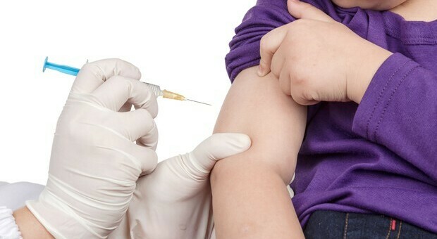 Covid, vaccino Moderna ai bambini da 6 a 11 anni: «Robusta risposta immunitaria»