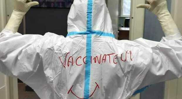 «Vaccinatevi», l'appello ai No vax dell'infermiera di Cagliari dalle terapie intensive