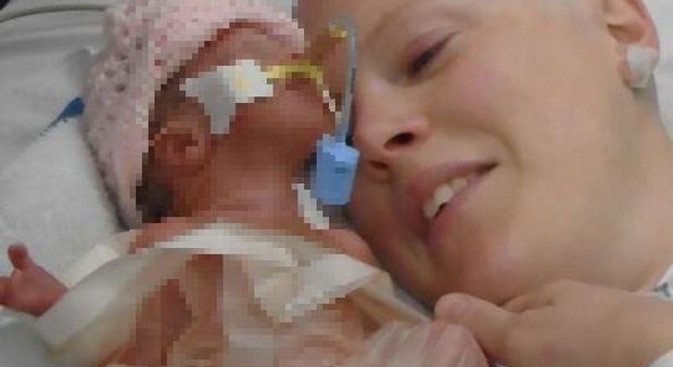 "Niente chemio, sono incinta" e i medici le danno 4 anni di vita, oggi Heidi è guarita dal cancro