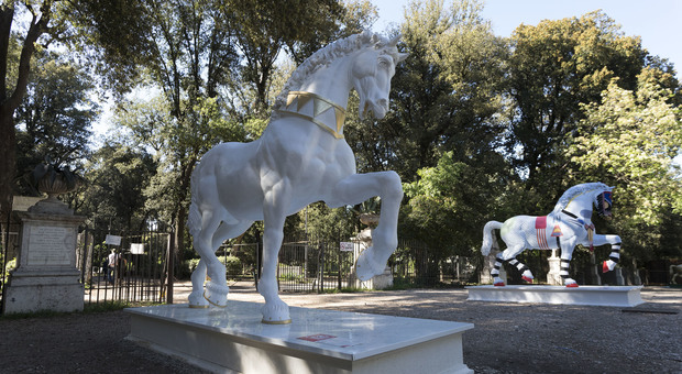 Piazza di Siena 2019: i quattro cavalli di design del "Leonardo Horse Project" dominano Villa Borghese