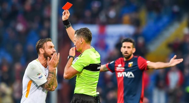 De Rossi choc: schiaffo a Lapadula e il Genoa fa 1-1