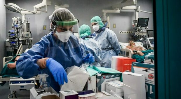 Coronavirus in Italia, oggi 331 morti e 15.746 casi positivi Ricoveri in calo, quindicimila guariti