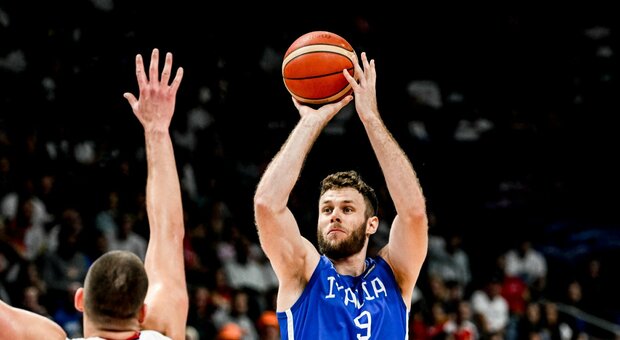 Europei di basket, Italia da sogno: supera la Serbia di Jokic 86-94 e vola ai quarti
