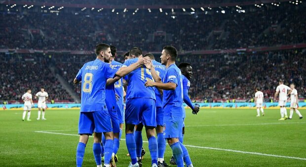 Ungheria-Italia 0-2, gli azzurri vincono e si qualificano alla Final Four. Decidono Raspadori e Dimarco