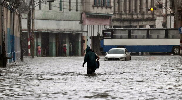 L'uragano Agatha colpisce Cuba: almeno tre morti, in migliaia senza elettricità