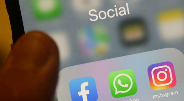 Instagram e Facebook down, problemi anche per Whatsapp: cosa sta ...