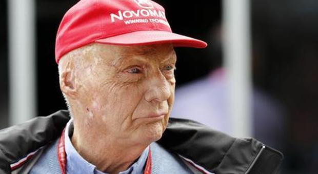 Niki Lauda malato in gravissime condizioni, sottoposto a trapianto di polmone