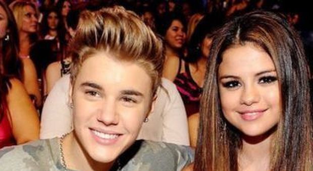 Justin Bieber e Selena Gomez sposi in gran segreto ai Caraibi - Guarda