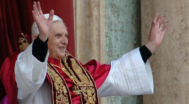 Le dimissioni da Papa, una scelta rivoluzionaria: non si è mai pentito «nemmeno per un minuto»