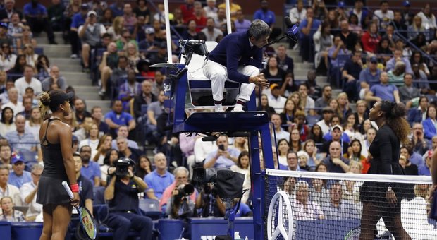 Violazioni nella finale degli Us Open, a Serena Williams multa di 17 mila dollari