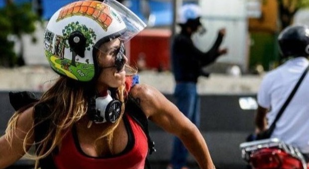 Caterina, la regina del fitness diventata il simbolo delle proteste in Venezuela