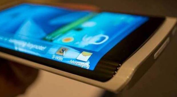 Samsung pronta per la produzione del Note 4, il phablet sarà presentato a metà settembre