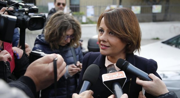 Ostia, minacciata su Fb la ex candidata Picca: «Insulti volgari, mi sono sentita violentata»