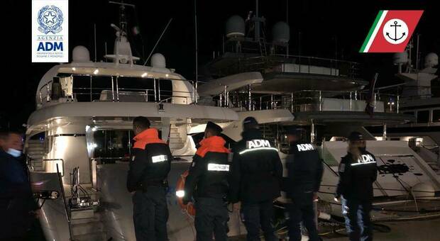 Sequestrato maxi-yacht da 30 metri: il "New Vogue" è riconducibile a oligarchi russi. Vale 3,3 milioni di euro