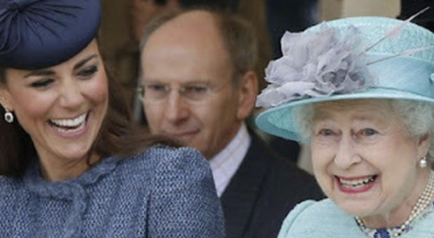 Kate Middleton rivela qual è stato il primo regalo di Natale per la Regina
