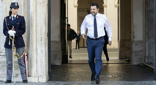 Ucraina, Salvini: «No a nuovo invio di armi». I distinguo della Lega