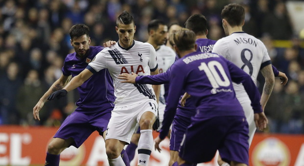 Tottenham-Fiorentina 3-0, Viola eliminati: decidono Mason, Lamela e l'autogol di Rodriguez