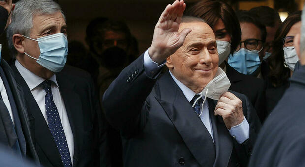 Berlusconi a Porta a Porta: «Mi riconosco in Draghi. Partito centrista con Renzi e Calenda? C'è già Forza Italia»