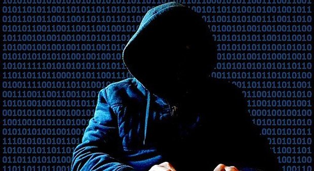 Porno online, gli utenti dei siti per adulti nel mirino degli hackers: dati sensibili a rischio