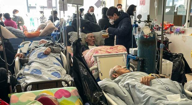 Torna l'incubo Covid, in Cina 13mila morti in ospedale in una settimana