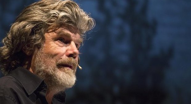 Cos'è il whiteout, Reinhold Messner spiega la bufera che ha ucciso gli escursionisti sulle Alpi