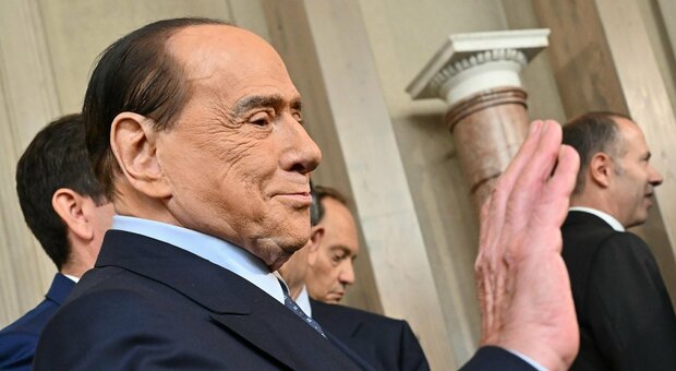 Silvio Berlusconi di nuovo nonno: è nato il suo 17esimo nipote. Si chiama Tommaso Fabio