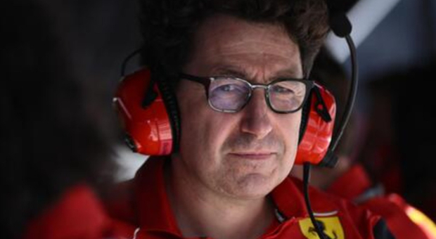 Binotto salta, l'indiscrezione sull'addio alla Ferrari: «Già scelto il sostituto». Ma il team smentisce