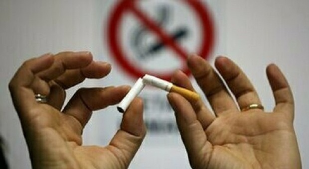 Il governo 'grazia' le sigarette, ma è stangata sul tabacco: «40 centesimi in più». Tutti gli aumenti