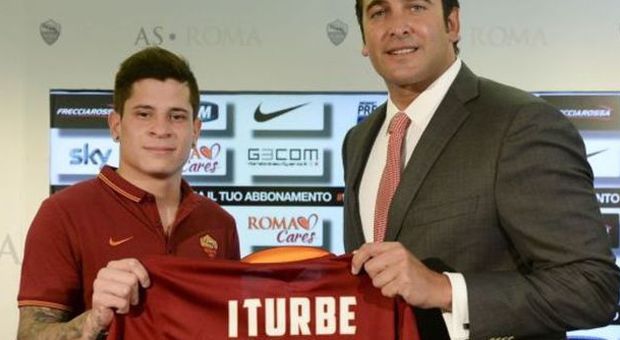 Iturbe: "Grazie a Dio sono alla Roma, crescerò accanto a Totti"