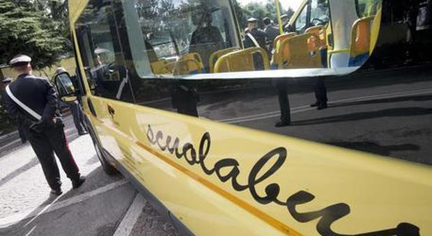 Sindaco rinuncia all'indennità di 6.500 euro per garantire lo scuolabus ai bimbi terremotati
