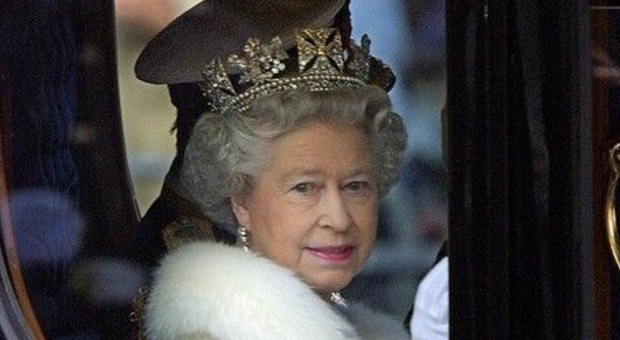 Regina Elisabetta, a un mese dalla morte il ricordo di Tg2 Dossier: «Nel segno di Elisabetta»
