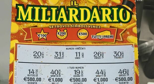 Compra un Gratta&Vinci da 5 euro e ne vince 10 mila nella stessa tabaccheria del colpo da mezzo milione