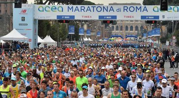 Maratona di Roma, è tutto pronto: domenica festa con 100mila iscritti. Strade chiuse e bus deviati