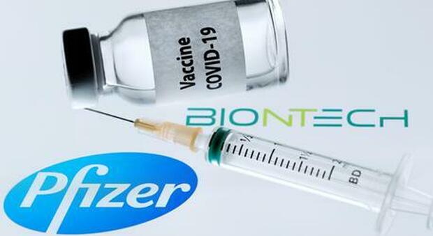 Covid, Vaccino Pfizer approvato per gli over 16: è efficace al 91%. Più di 92 milioni di americani vaccinati