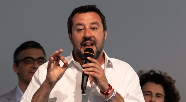 Minibot, ira di Salvini e Di Maio: «Tria dice no? Allora trovi soluzioni, imprese vanno pagate»