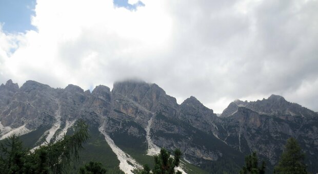 Escursionista spagnolo trovato morto sulle Dolomiti: ha sbagliato sentiero ed è caduto nel vuoto
