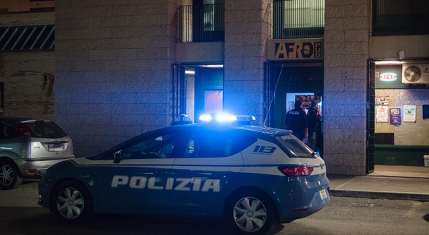 Perugia choc, ragazza di 18 anni minacciata con un coltello e violentata: presi tre giovani