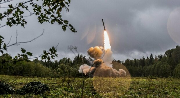 Mosca allarga la guerra, attacchi a Nord e Ovest Putin: daremo missili Iskander-M alla Bielorussia Kiev: svolta ad agosto, si tornerà ai confini del '91