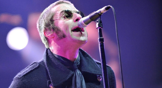 Liam Gallagher interrogato dalla polizia: l'ex Oasis avrebbe aggredito la fidanzata