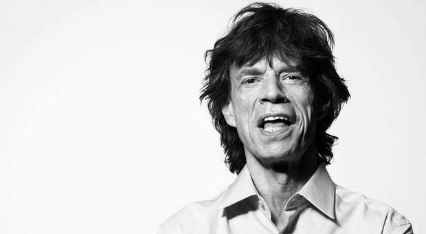 Rolling Stones, Mick Jagger è guarito dal Covid. L'annuncio: «Ci vediamo domani a Milano»