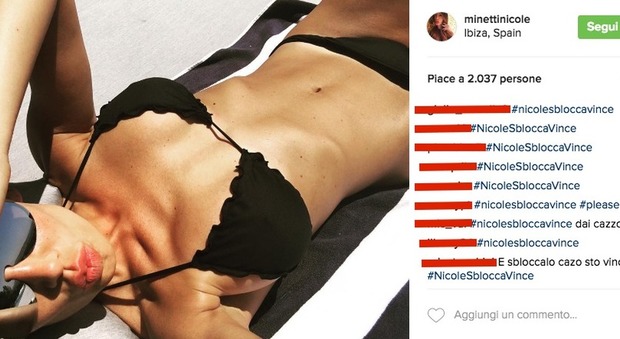 Nicole Minetti, le foto hot e quegli strani commenti su Instagram