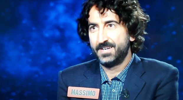 Flavio Insinna, cambia tutto all'Eredità: torna a giocare Massimo Cannoletta. Fan increduli: «Che succede?»