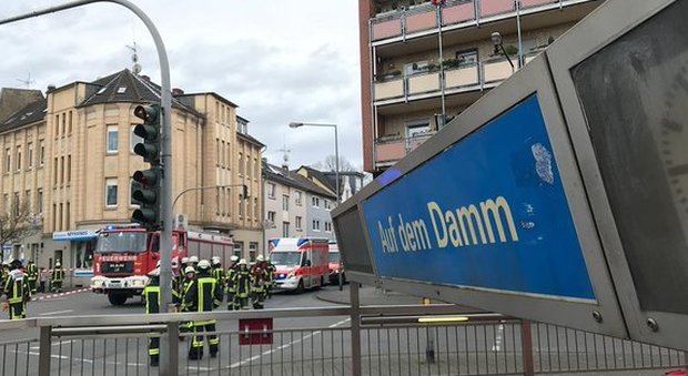 Scontro tra metro, inferno a Duisburg: "Oltre 35 feriti, due sono gravi"