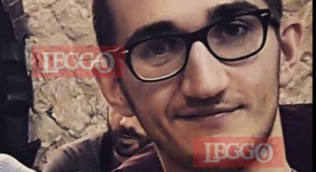 Marco, 25enne di Fondi massacrato in un pub di Londra. È in fin di vita, la famiglia: «Avvisati su Facebook»