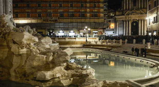 Roma, torna l'acqua nella Fontana ​di Trevi: restauro durato 516 giorni