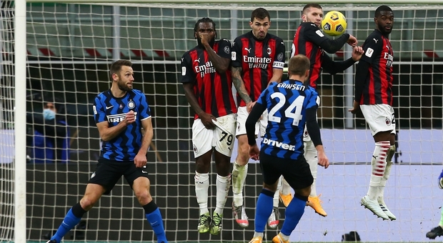 Eriksen porta l’Inter in semifinale: 2-1 al Milan al 97’. Ibra gol, rissa con Lukaku ed espulsione
