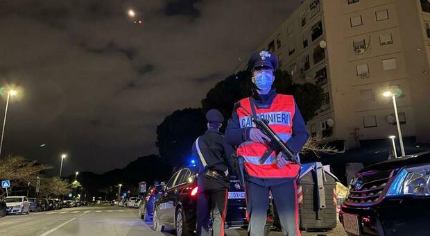 Roma, smantellata la "cupola della droga": decine di arresti e affari per 600mila euro al mese in società con la mafia nigeriana