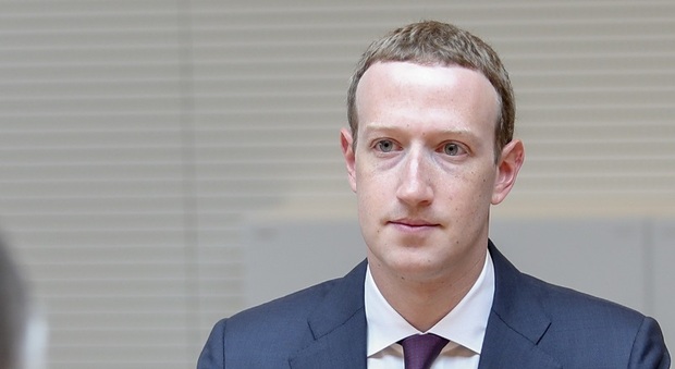 San Marino contro Facebook: Zuckerberg rischia una multa da 4 milioni di euro per furto di dati e ricorsi a valanga